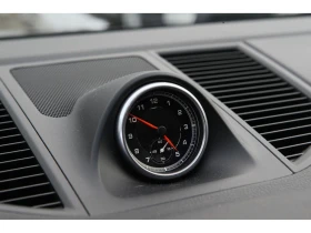 Porsche Macan CHRONO* PDK* ПАНОРАМА* ПОДГРЕВ* КАМЕРА* КЕЙЛЕС, снимка 14