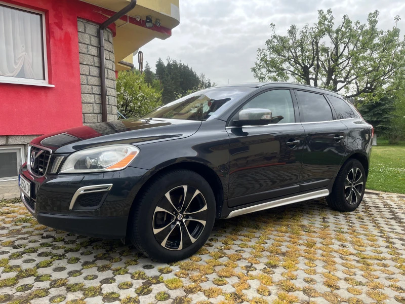 Volvo XC60 2.4 D5 R-Design AWD 205k.c., снимка 4 - Автомобили и джипове - 47113866