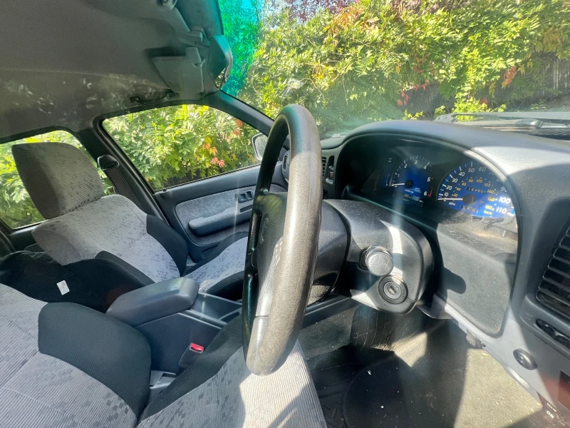 Toyota Hilux Toyota Hilux 2.5D 4D, снимка 3 - Автомобили и джипове - 53427095