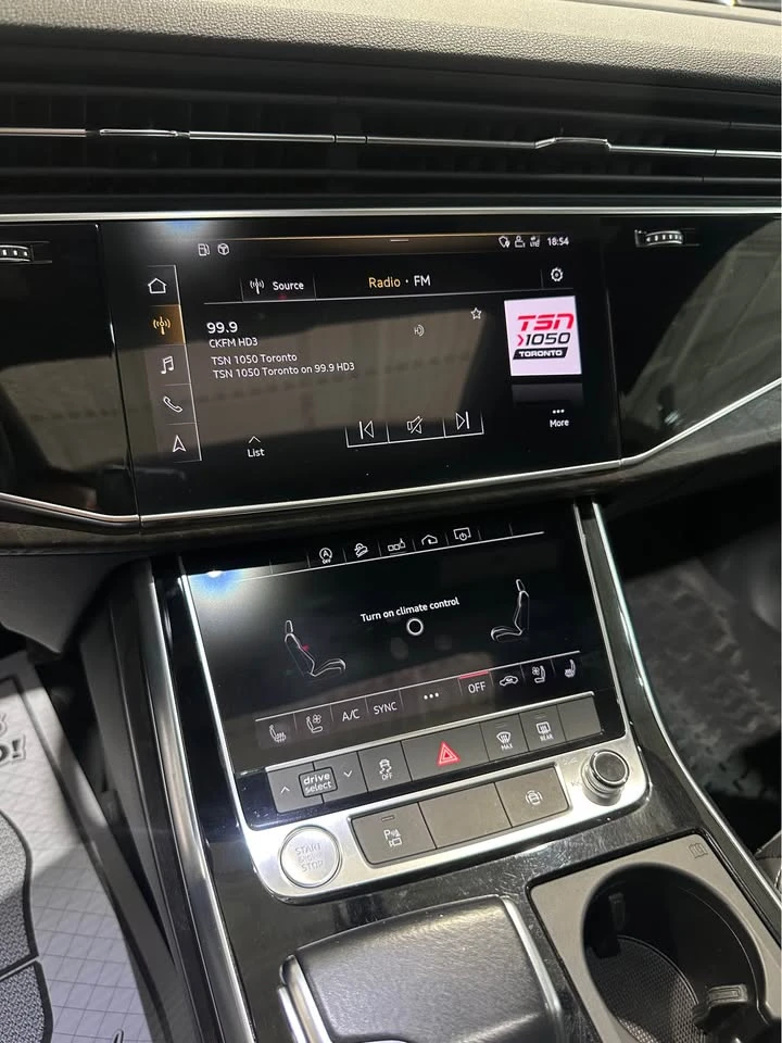 Audi Q8 CARFAX* *   *  | Mobile.bg   9