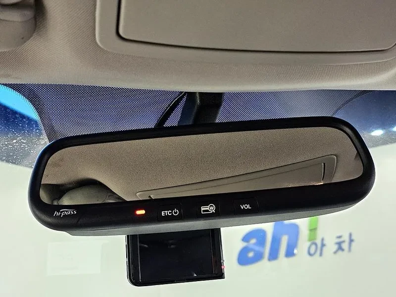 Kia Sportage, снимка 12 - Автомобили и джипове - 52557513