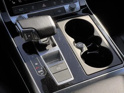 Audi Q7 55 TFSI Progressiv * АвтоКредит* * ЦЕНА ДО БГ* , снимка 12 - Автомобили и джипове - 52724047