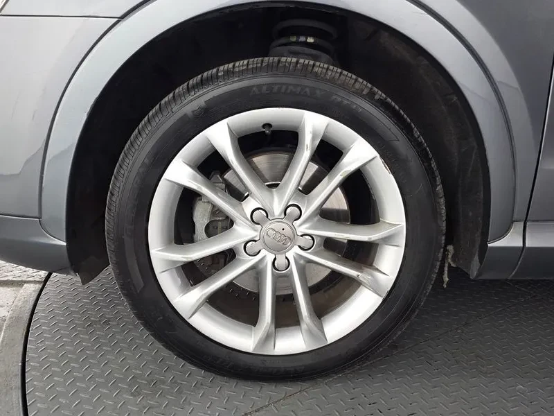 Audi Q3 2.0 TDI Quattro, снимка 5 - Автомобили и джипове - 55128648
