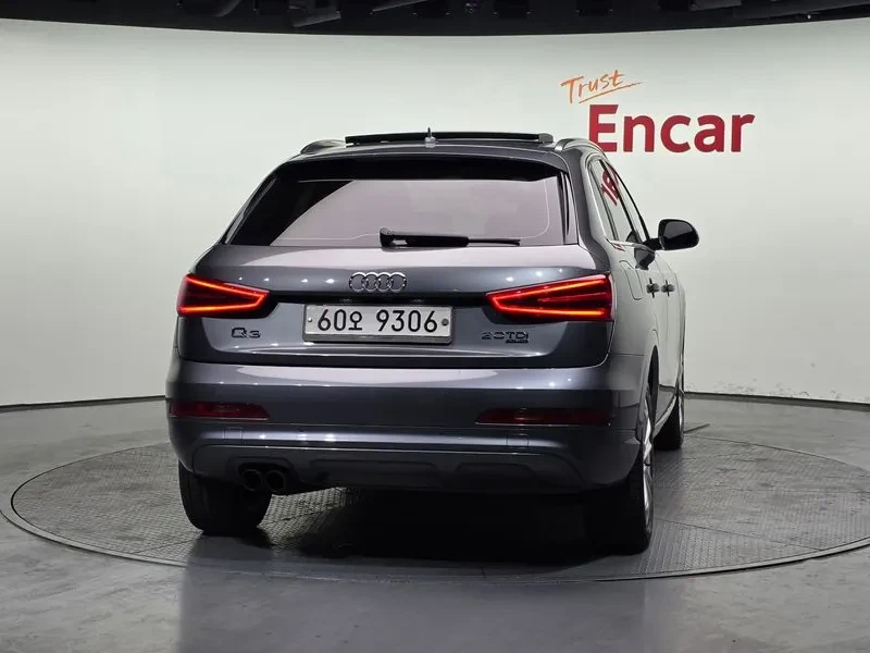 Audi Q3 2.0 TDI Quattro, снимка 4 - Автомобили и джипове - 55128648