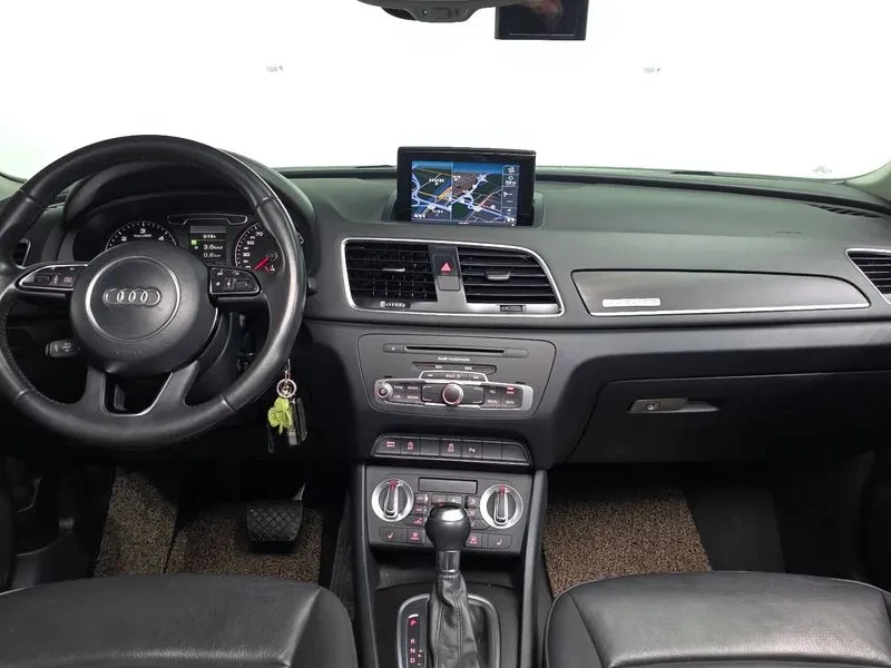 Audi Q3 2.0 TDI Quattro, снимка 7 - Автомобили и джипове - 55128648