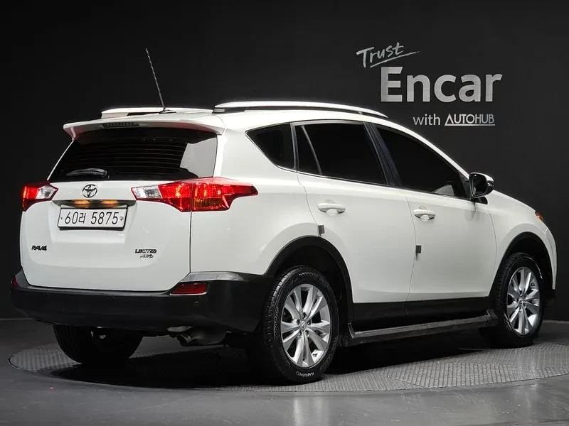 Toyota Rav4 2.5 Бензин 4x4, снимка 2 - Автомобили и джипове - 55610523