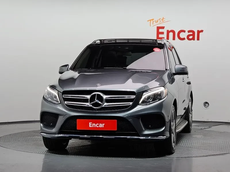 Mercedes-Benz GLE 350 D 4Matic Premium, снимка 3 - Автомобили и джипове - 55883316