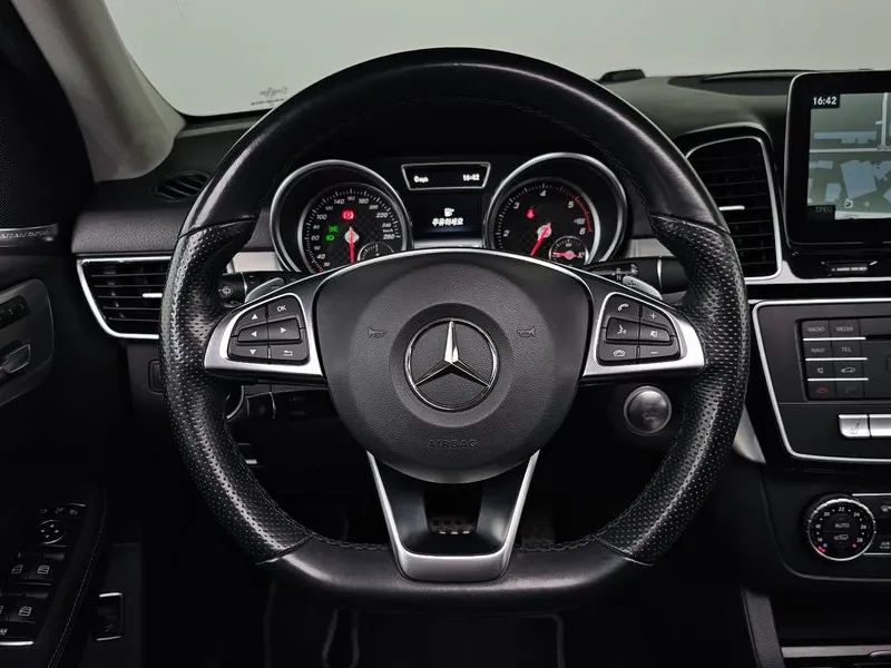 Mercedes-Benz GLE 350 D 4Matic Premium, снимка 13 - Автомобили и джипове - 55883316