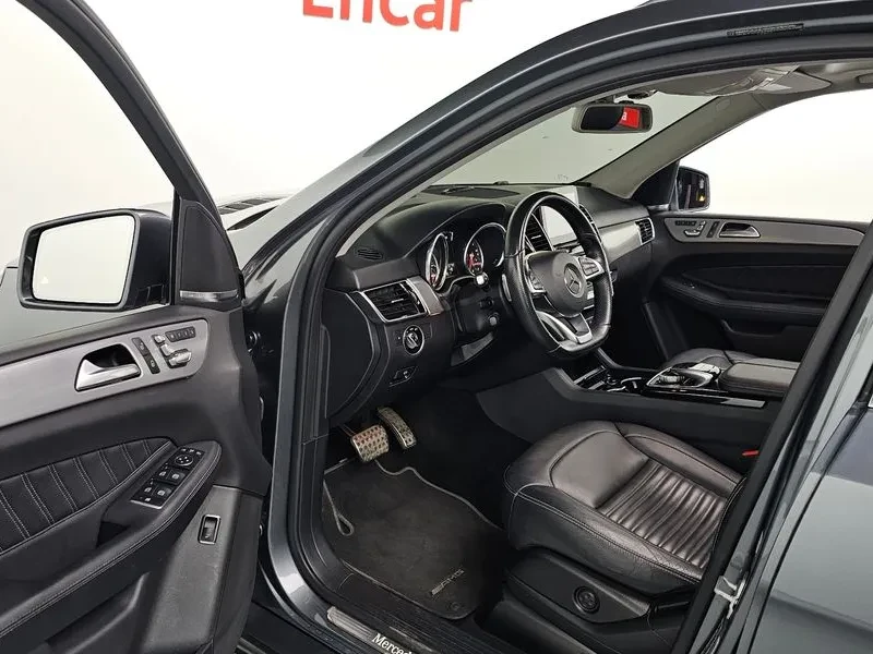 Mercedes-Benz GLE 350 D 4Matic Premium, снимка 10 - Автомобили и джипове - 55883316