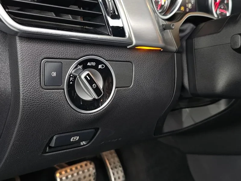 Mercedes-Benz GLE 350 D 4Matic Premium, снимка 16 - Автомобили и джипове - 55883316