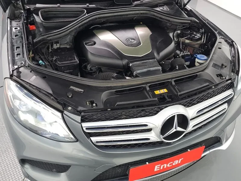 Mercedes-Benz GLE 350 D 4Matic Premium, снимка 6 - Автомобили и джипове - 55883316