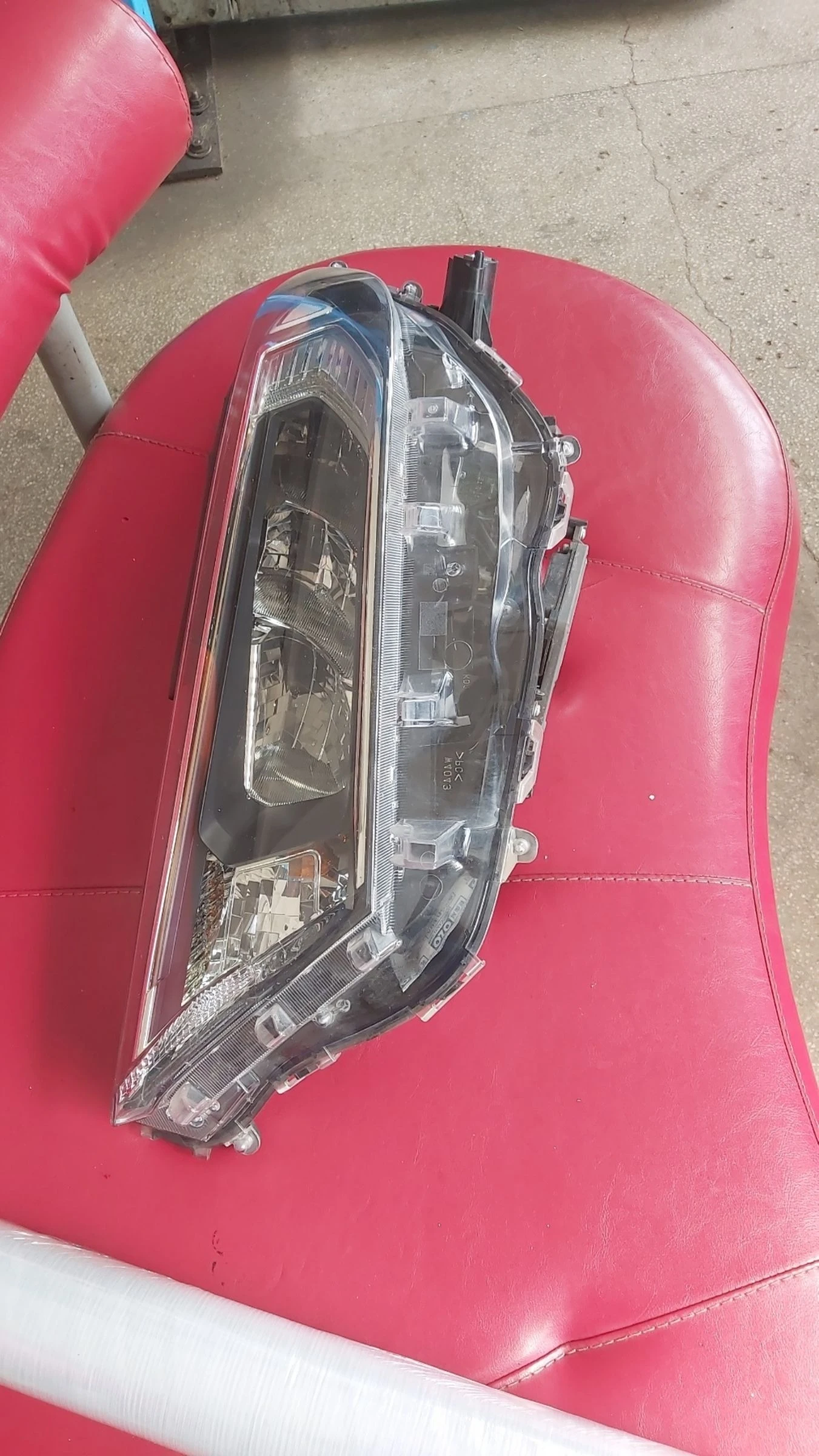 Toyota Rav4 2, 5I-A25A-130-163PS- Hybrid | Mobile.bg — изображение 14