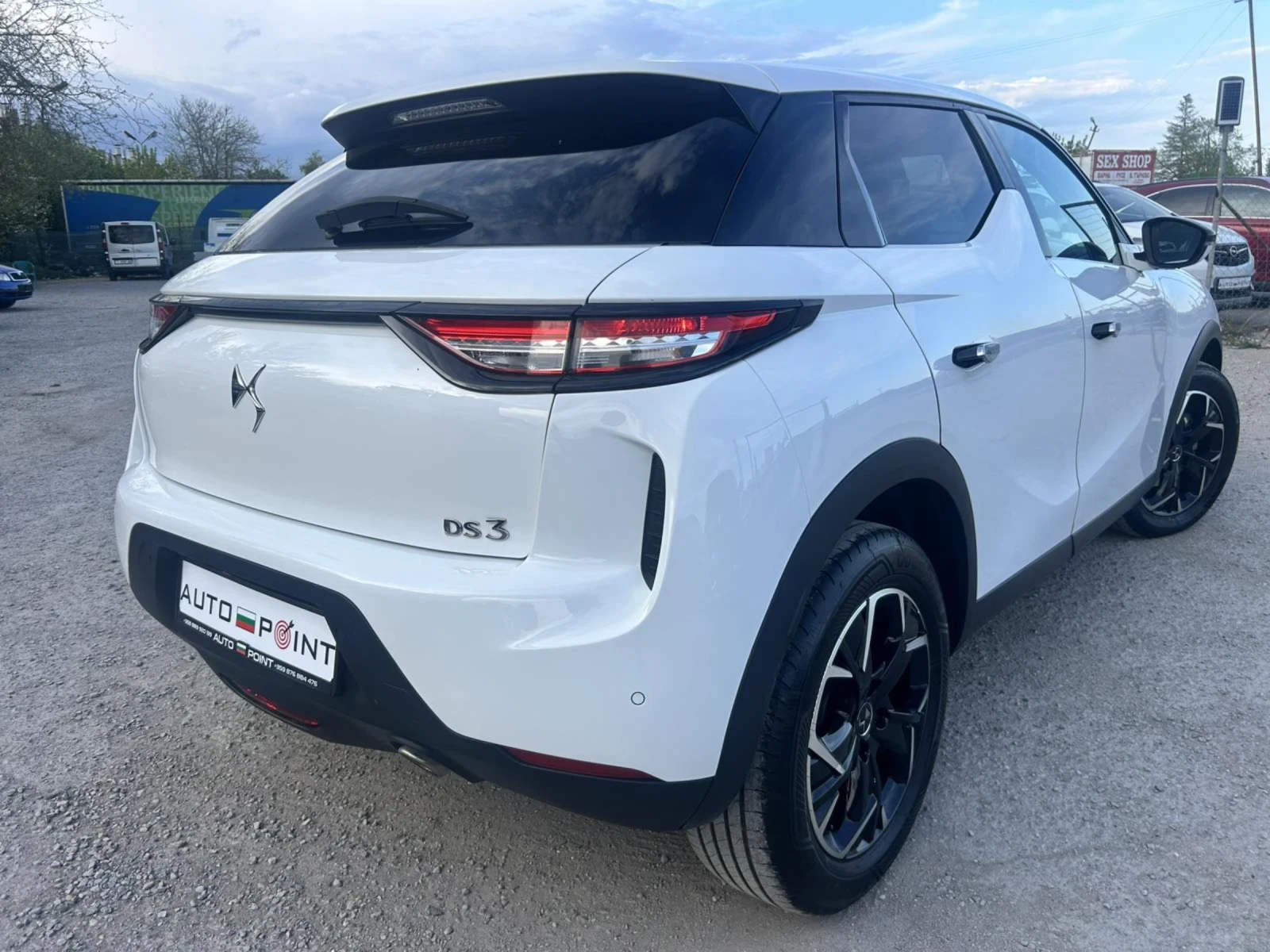 DS DS 3 Crossback 1.5 HDI 110 * LED * NAVI * EURO 6 *  - изображение 4