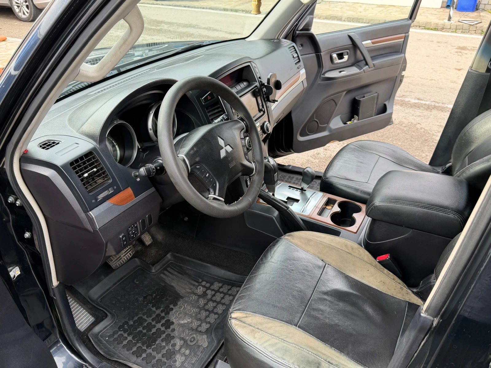 Mitsubishi Pajero 3.2 D | Mobile.bg   10
