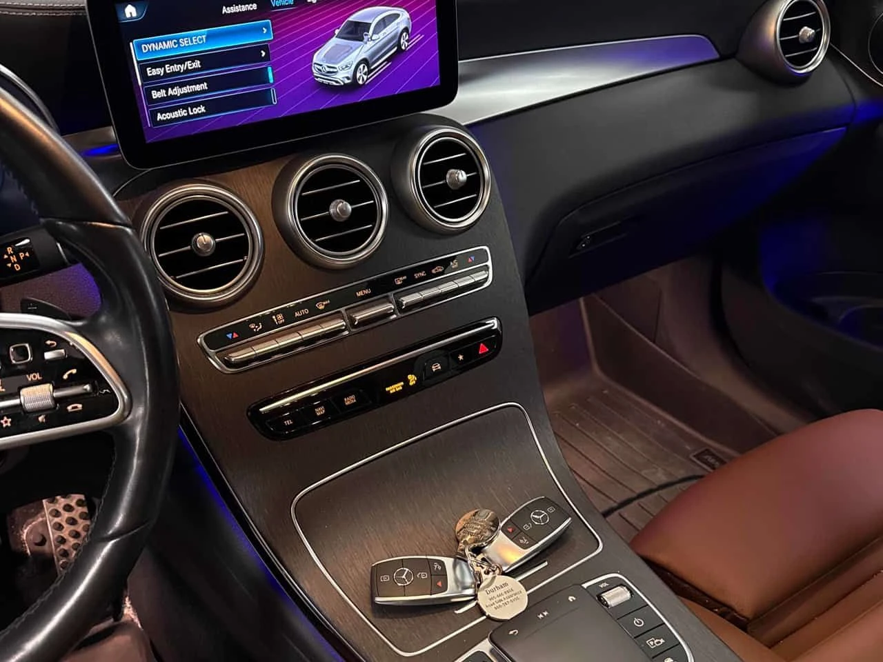 Mercedes-Benz GLC 300 * 4MATIC * 360 * АМБИЕНТНО * 2 КЛЮЧА * ПОДГРЕВ * П, снимка 9 - Автомобили и джипове - 53918325