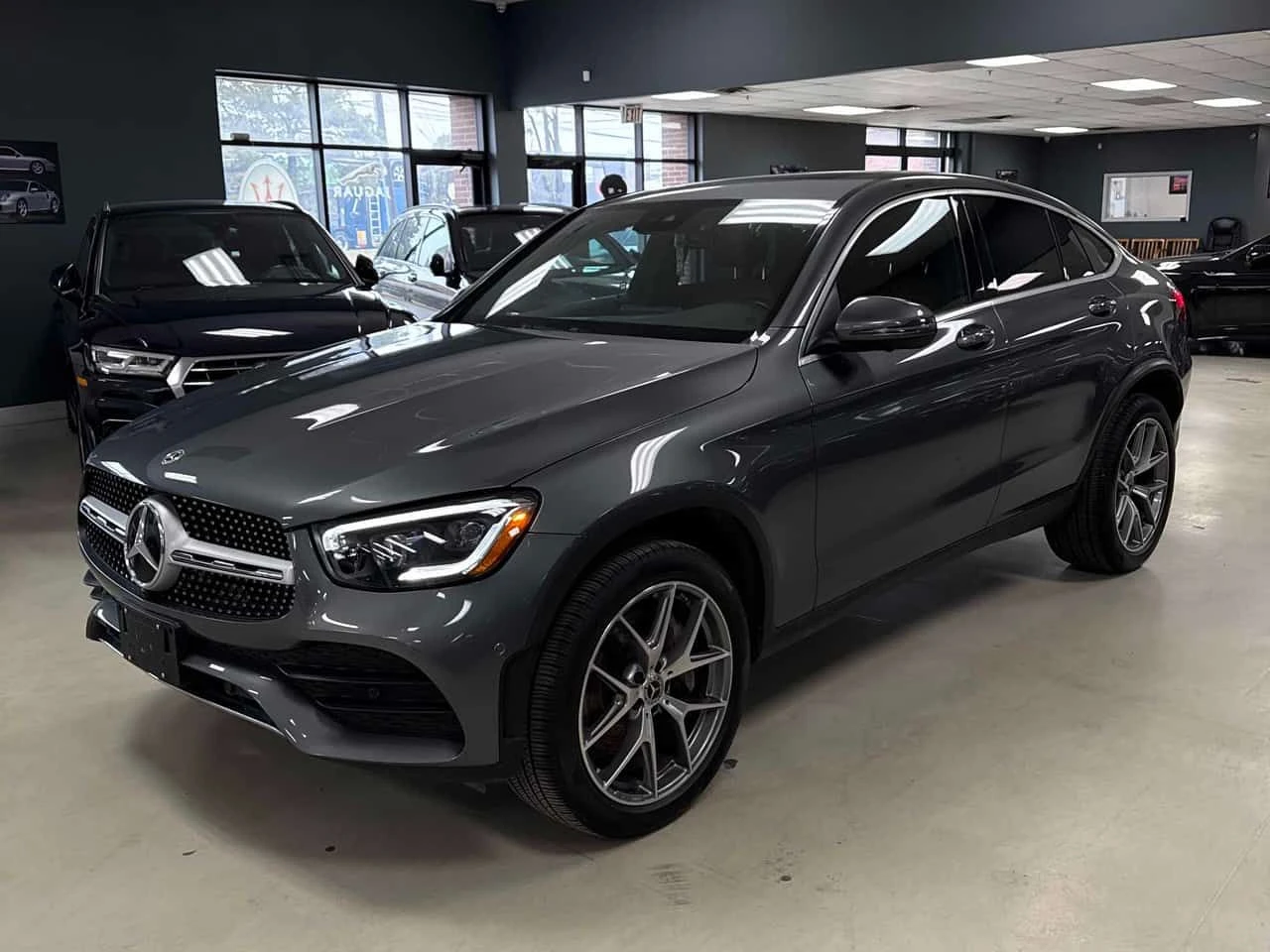 Mercedes-Benz GLC 300 * 4MATIC * 360 * АМБИЕНТНО * 2 КЛЮЧА * ПОДГРЕВ * П