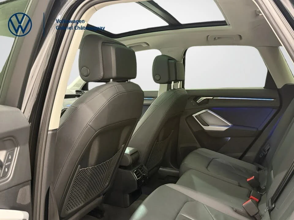 Audi Q3 Quattro* Premium Plus* АвтоКредит* (ЦЕНА ДО БГ), снимка 13 - Автомобили и джипове - 54039981