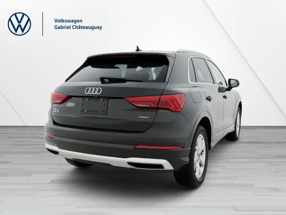 Audi Q3 Quattro* Premium Plus* АвтоКредит* (ЦЕНА ДО БГ), снимка 5 - Автомобили и джипове - 54039981