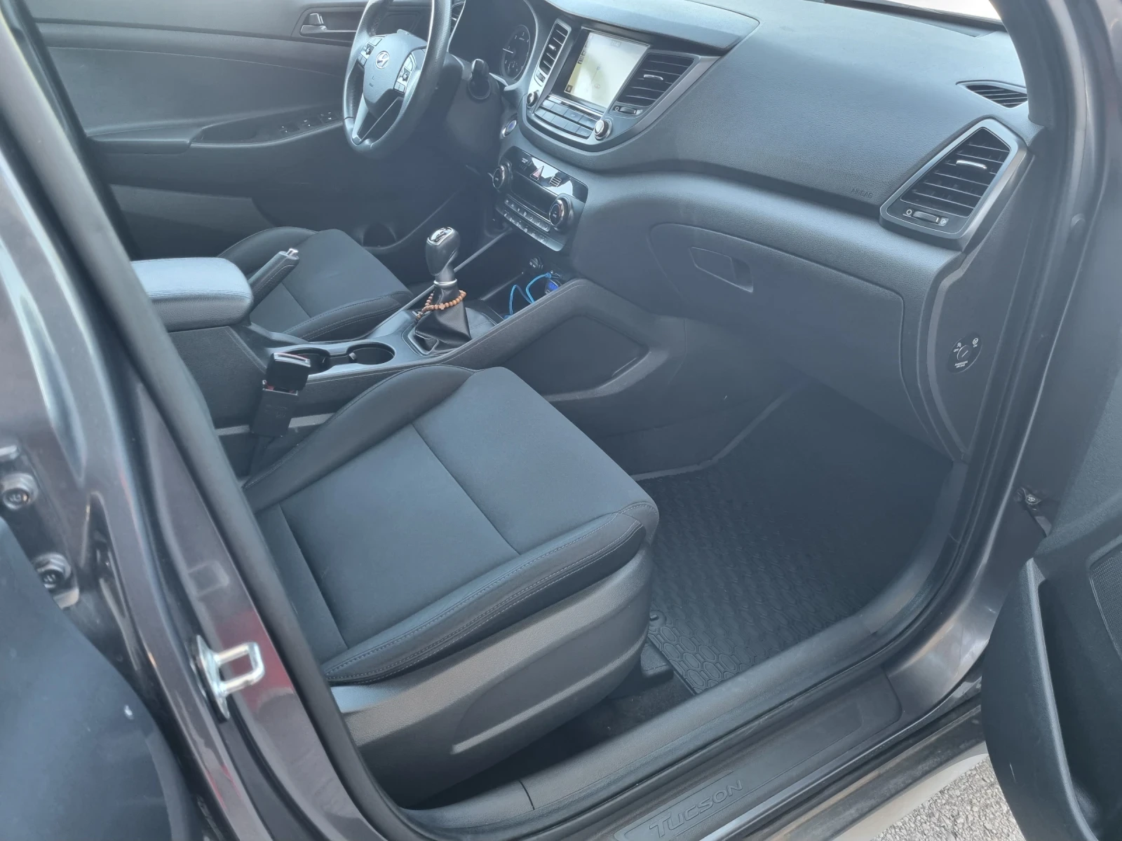 Hyundai Tucson 2019 г., снимка 14 - Автомобили и джипове - 54328987