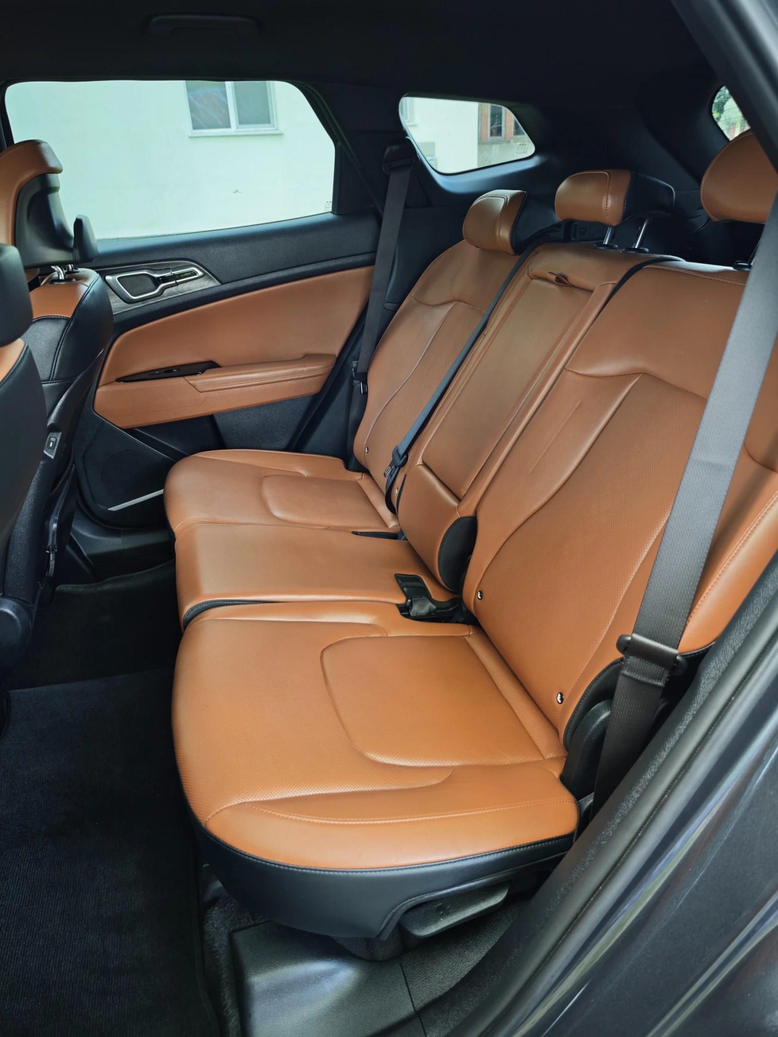 Kia Sportage 1.6, снимка 17 - Автомобили и джипове - 54327211