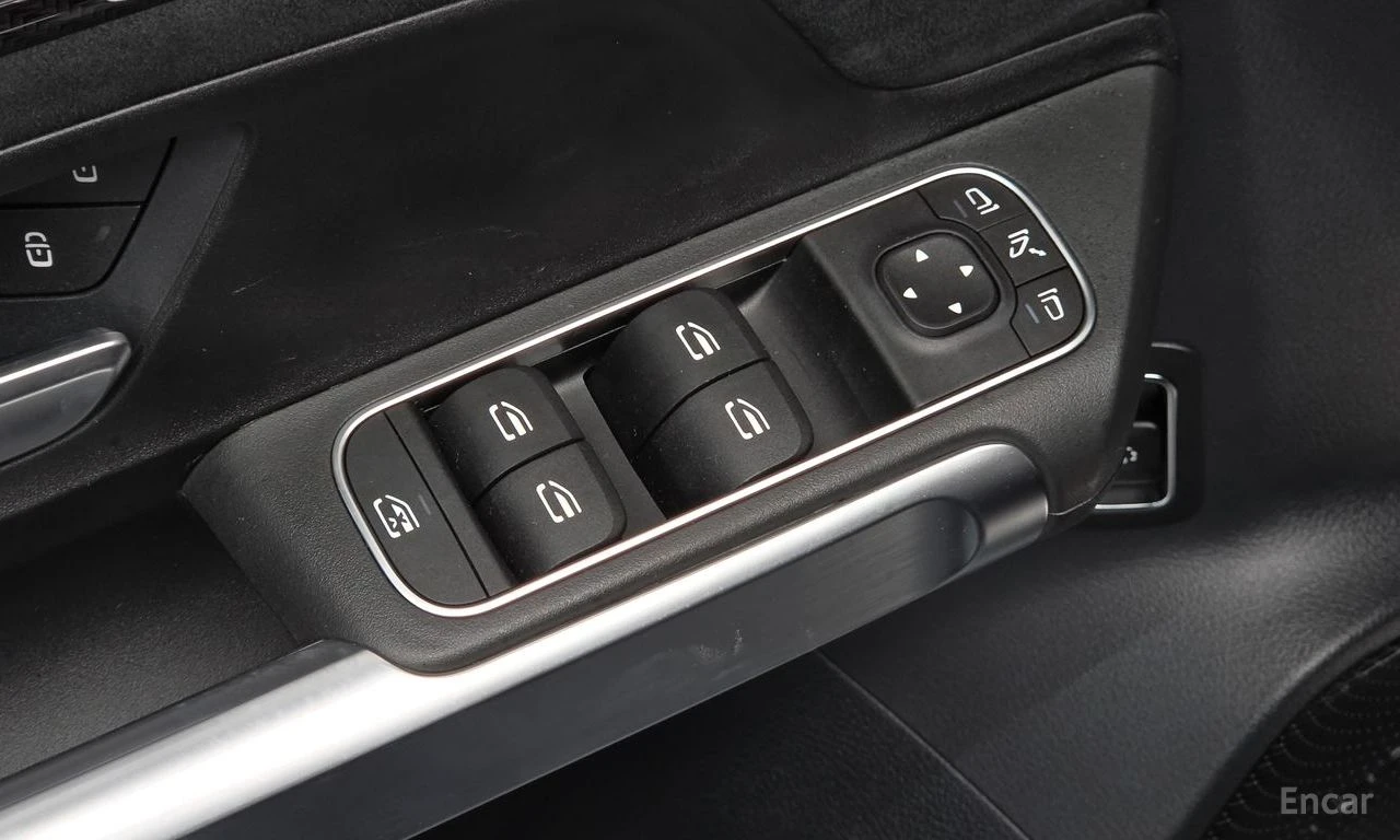 Mercedes-Benz GLB35AMG 4MATIC* �������* ���������* 2 ����� | Mobile.bg � ����������� 13