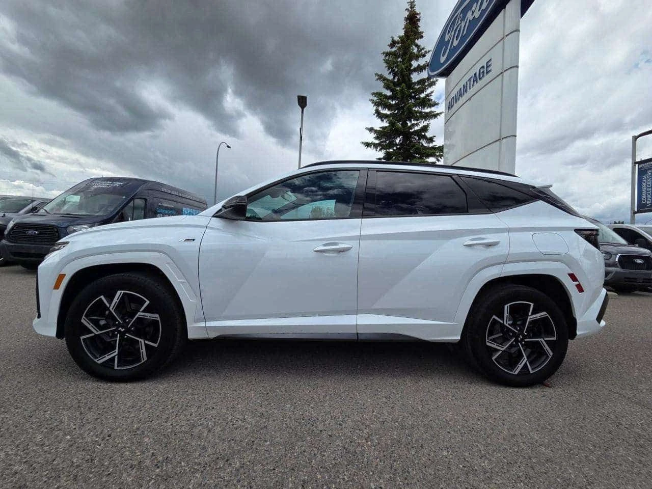 Hyundai Tucson N-Line| ALCANTARA| PANO| ПОДГРЕВИ| , снимка 4 - Автомобили и джипове - 55038300