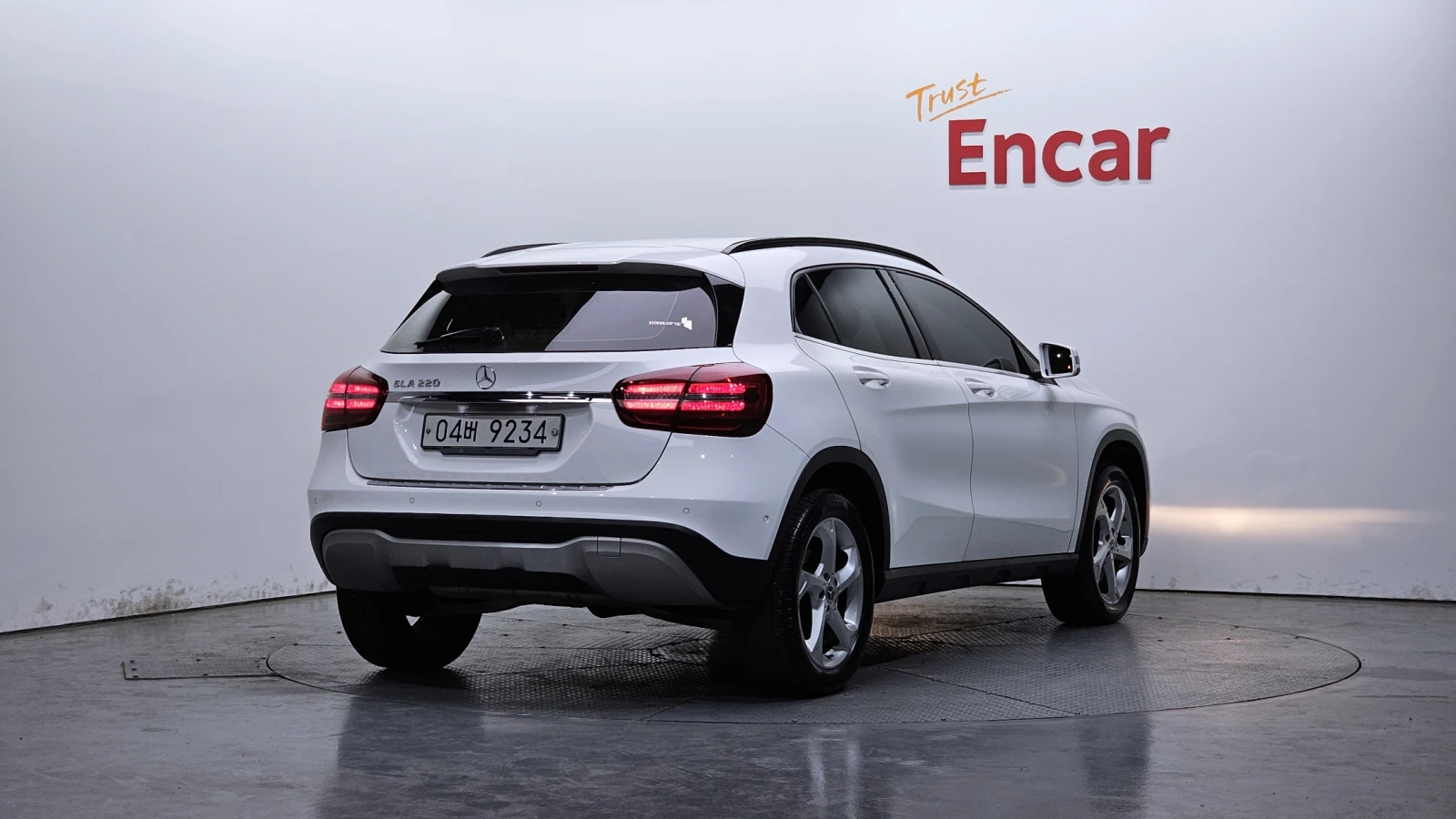 Mercedes-Benz GLA 220 ЕЛ. БАГАЖНИК* BLIND SPOT* КРАЙНА ЦЕНА, снимка 2 - Автомобили и джипове - 55302209