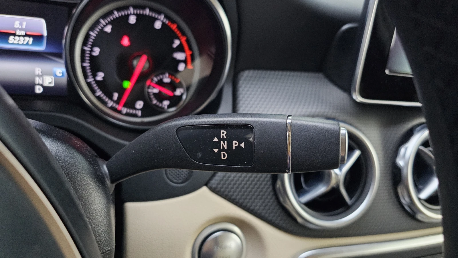 Mercedes-Benz GLA 220 ЕЛ. БАГАЖНИК* BLIND SPOT* КРАЙНА ЦЕНА, снимка 9 - Автомобили и джипове - 55302209
