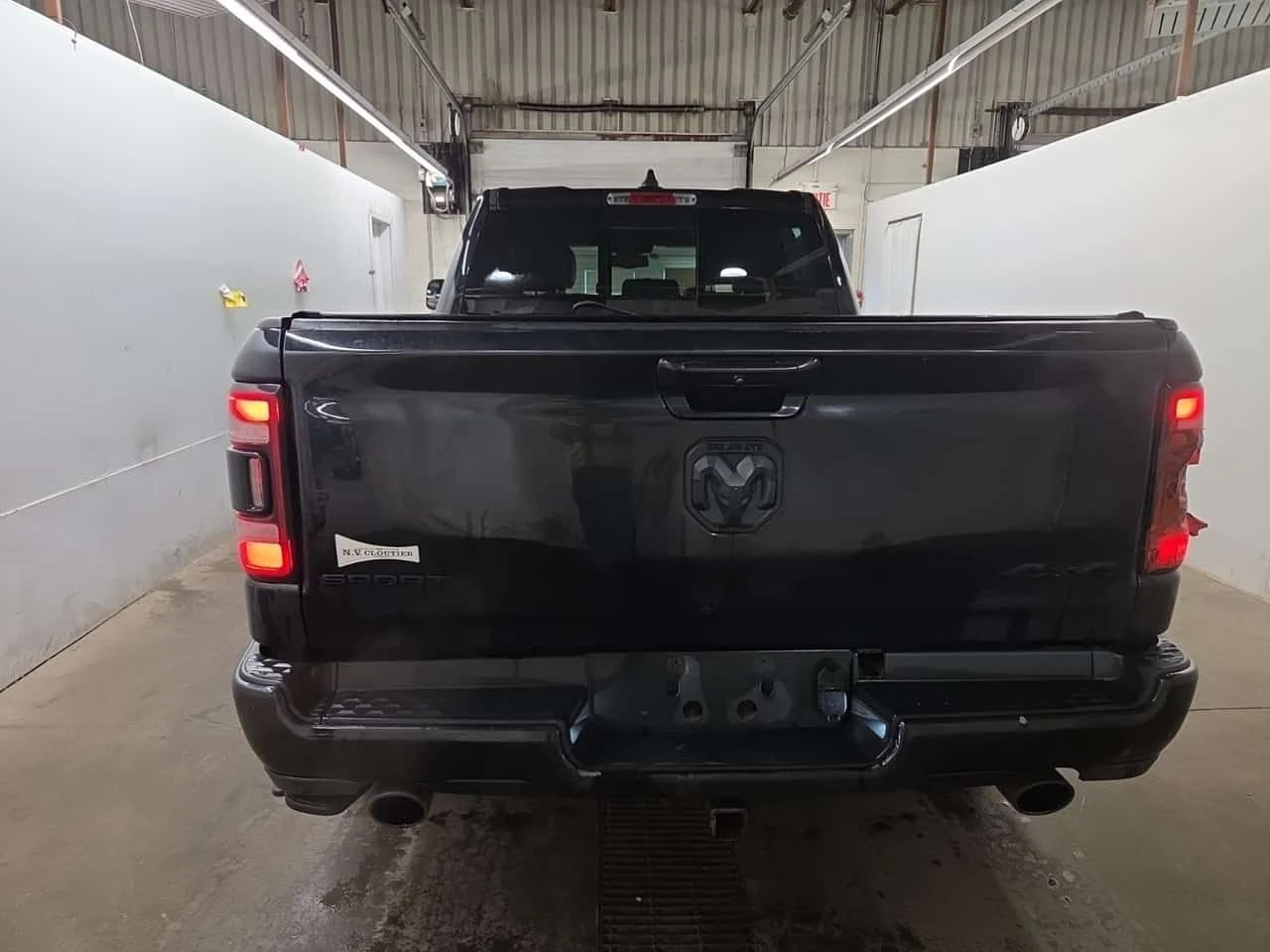 Dodge RAM 1500 SPORT CREW CAB STANDARD BED| ОБДУХ| CARFAX| , снимка 5 - Автомобили и джипове - 55543400