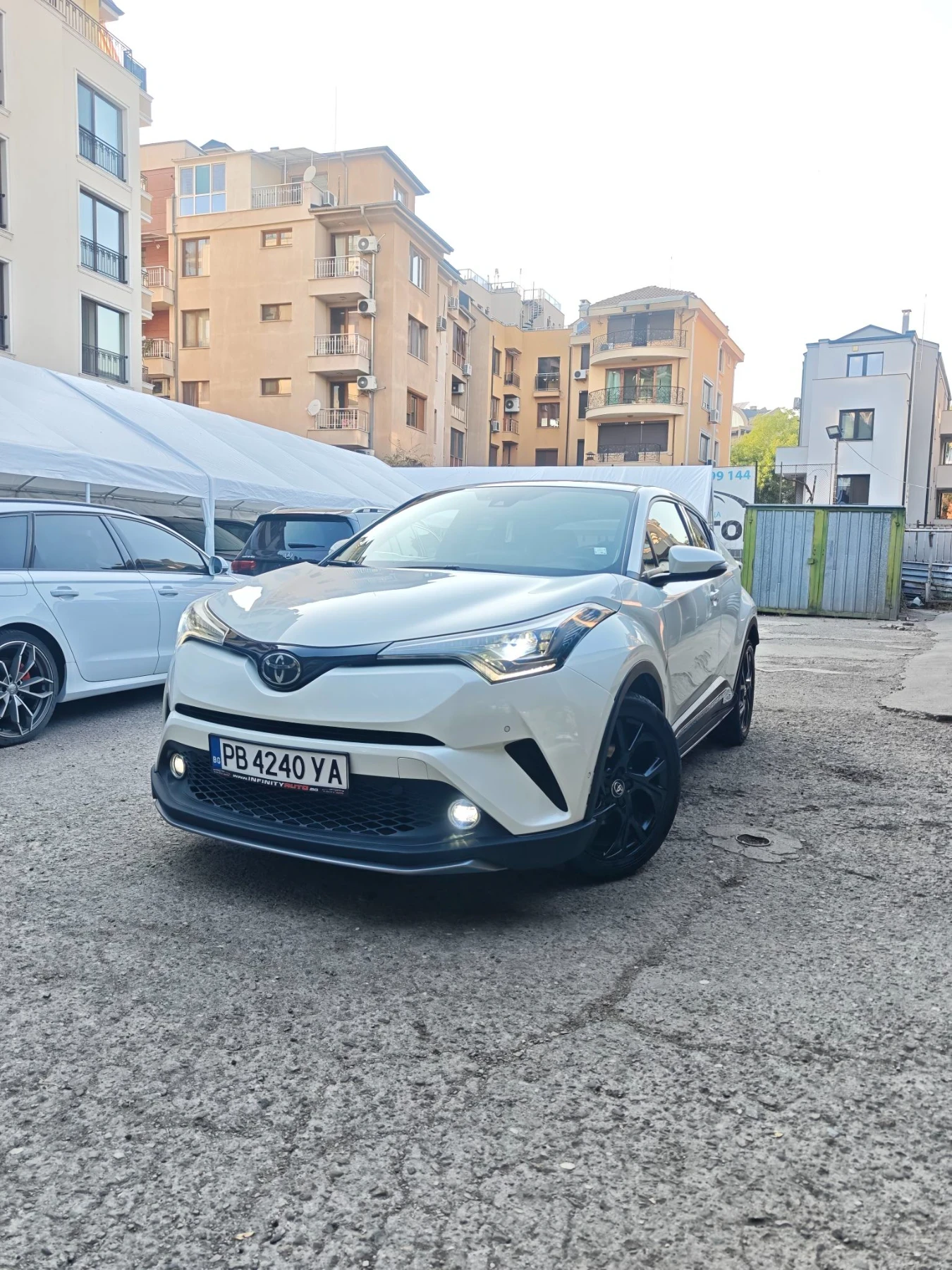Toyota C-HR 4x4, ДИСТРОНИК, ПОГРЕВ, JBL, КАМЕРА, КЕЙЛЕС, ФУЛ! 