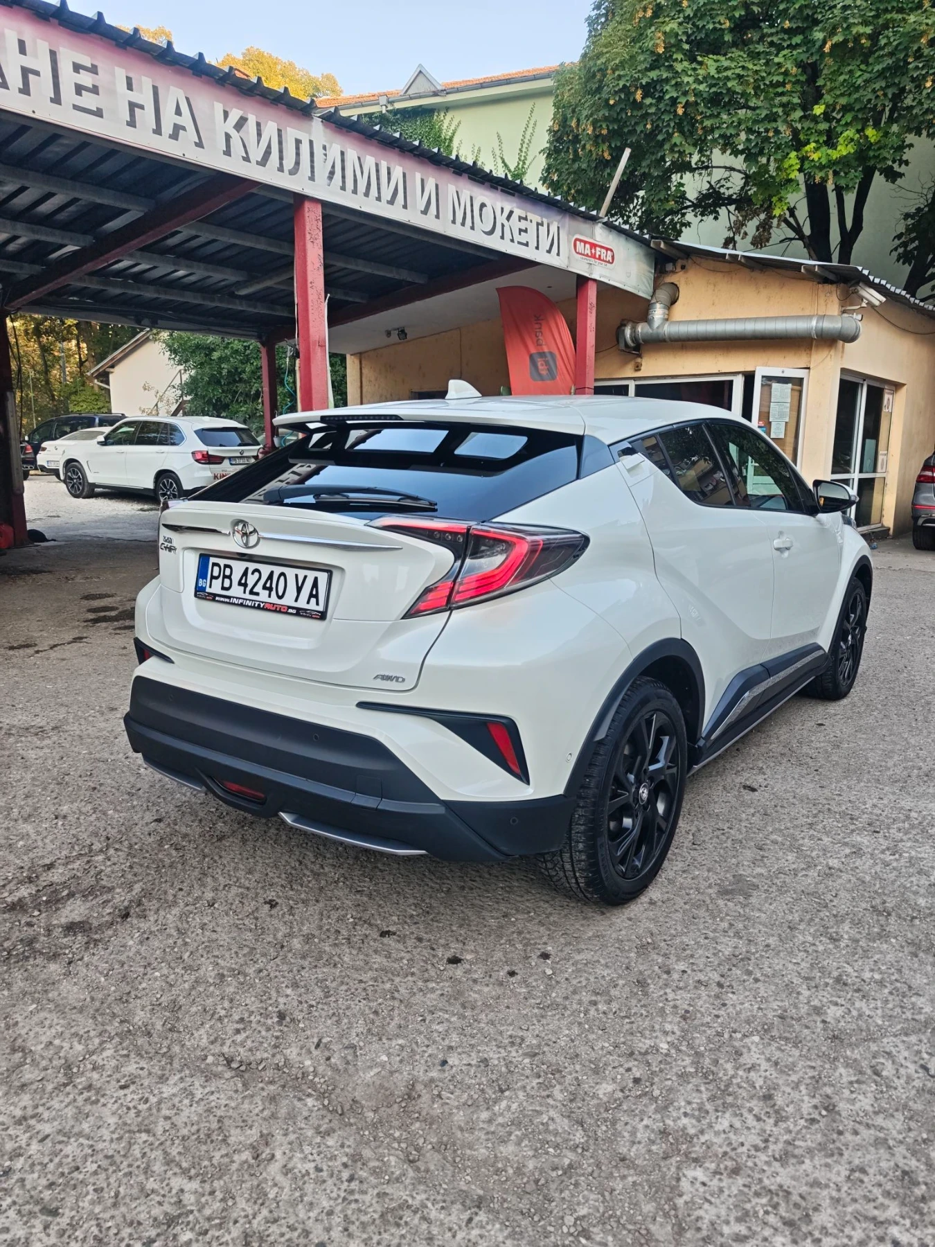 Toyota C-HR 4x4, ДИСТРОНИК, ПОГРЕВ, JBL, КАМЕРА, КЕЙЛЕС, ФУЛ! , снимка 4 - Автомобили и джипове - 55905437