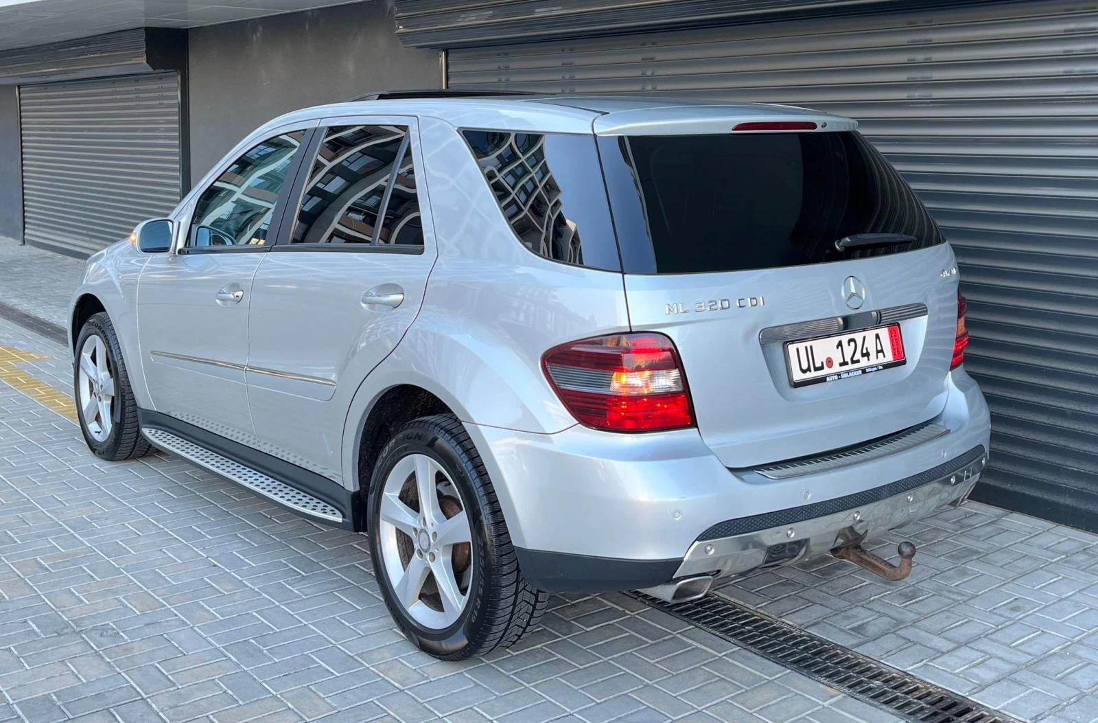 Mercedes-Benz ML 320 ML320/4MATIC/DISTRONIC/PLUS, снимка 10 - Автомобили и джипове - 55957409