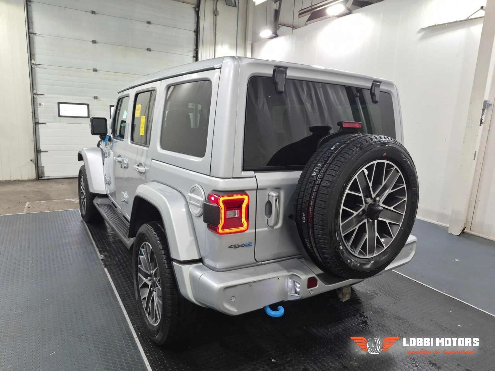Jeep Wrangler, снимка 4 - Автомобили и джипове - 55992578
