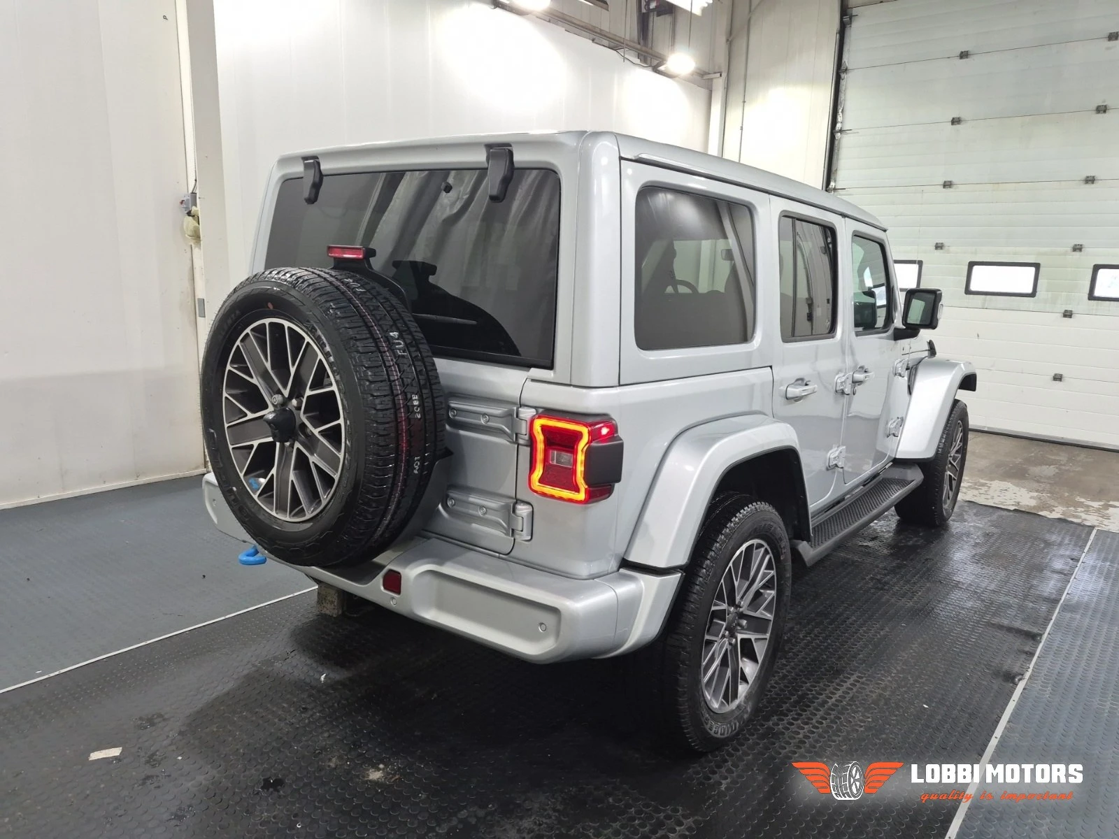 Jeep Wrangler, снимка 3 - Автомобили и джипове - 55992578