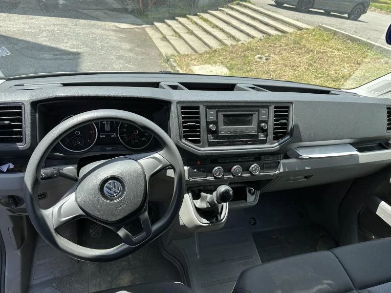 VW Crafter, снимка 6 - Бусове и автобуси - 47427086