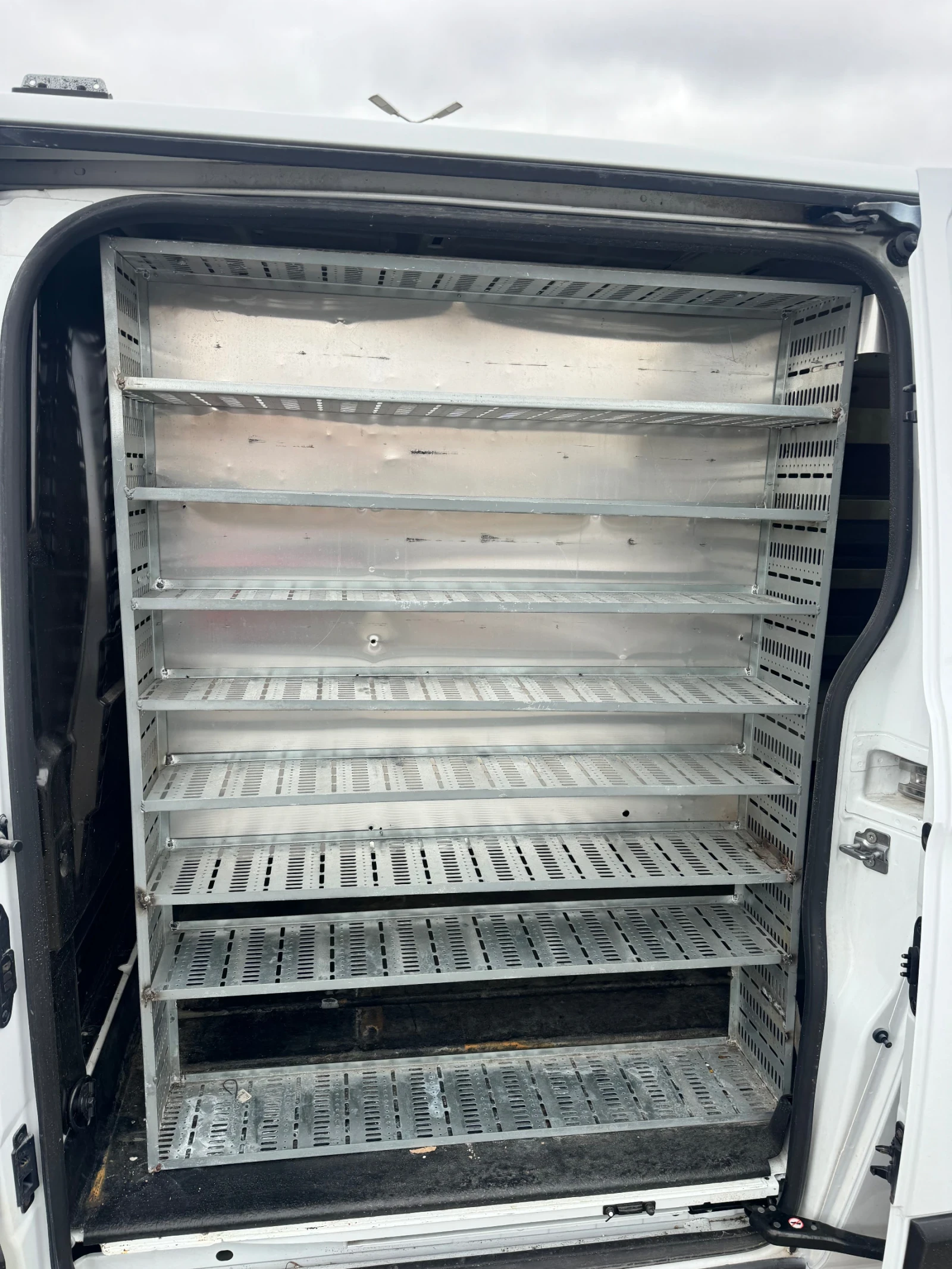 Ford Transit Custom Макси база , снимка 9 - Бусове и автобуси - 56526481