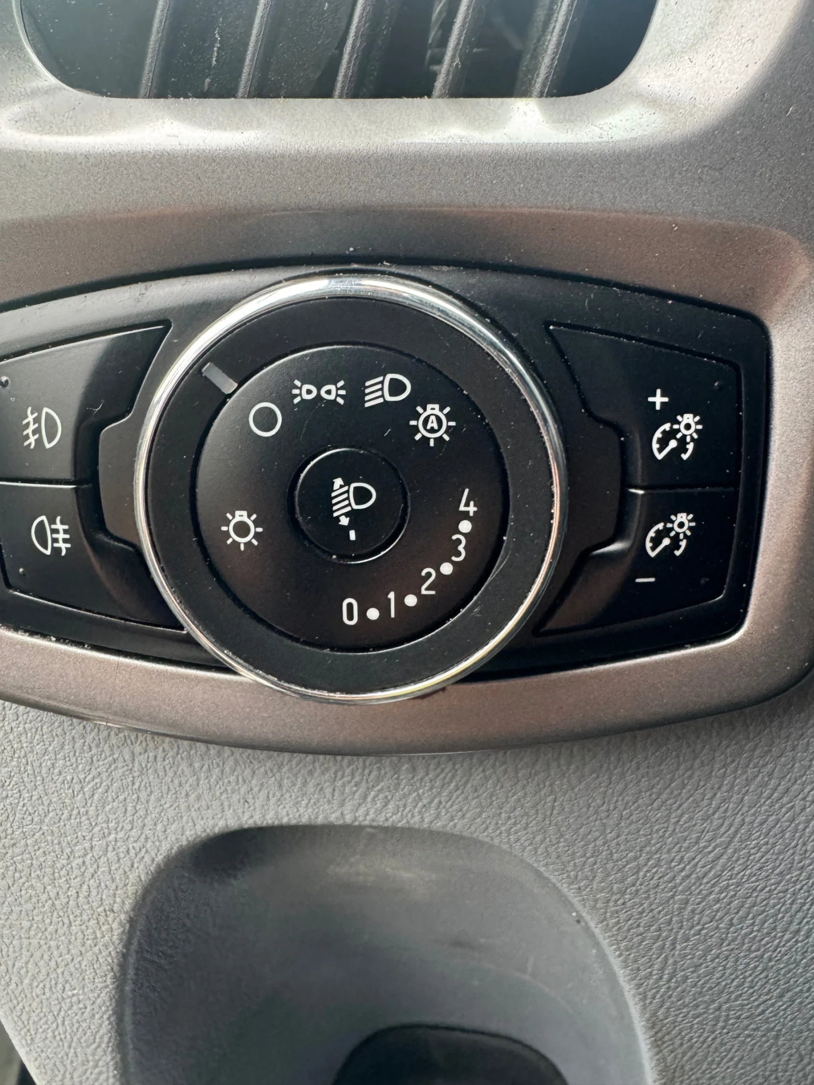 Ford Transit Custom Макси база , снимка 14 - Бусове и автобуси - 56526481