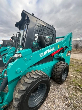 Мини челни товарачи Sunward SWL 4038 - изображение 7
