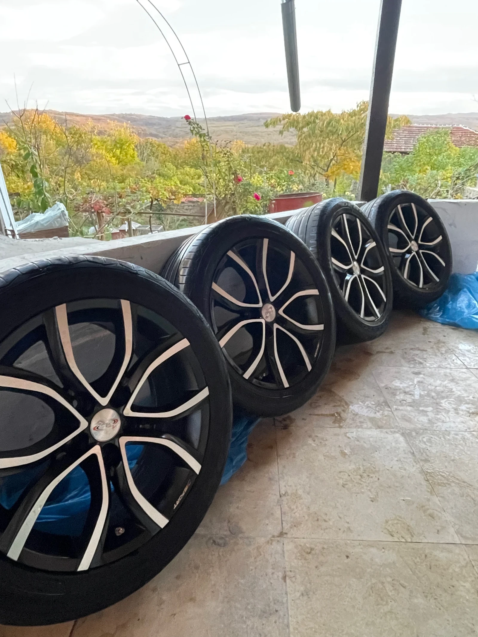    245/45R17   | Mobile.bg   2