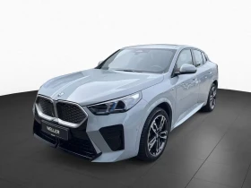 BMW iX2 eDrive20 M-Sport Ad.LED DISTR Keyless Winter Pack, снимка 1