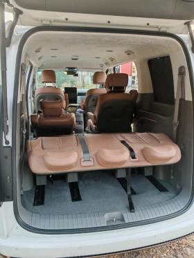 Hyundai Staria Lounge, снимка 14