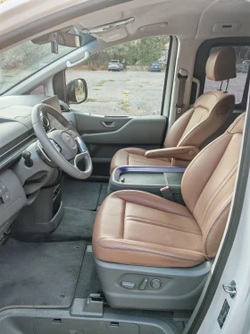 Hyundai Staria Lounge, снимка 7
