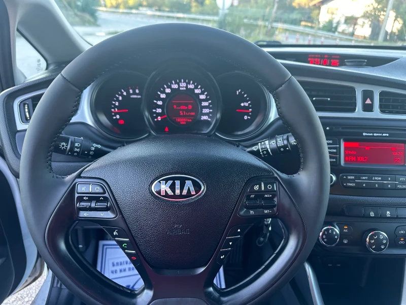 Kia Ceed 1.4 CRDi 2014 90 кс , снимка 12 - Автомобили и джипове - 47439557