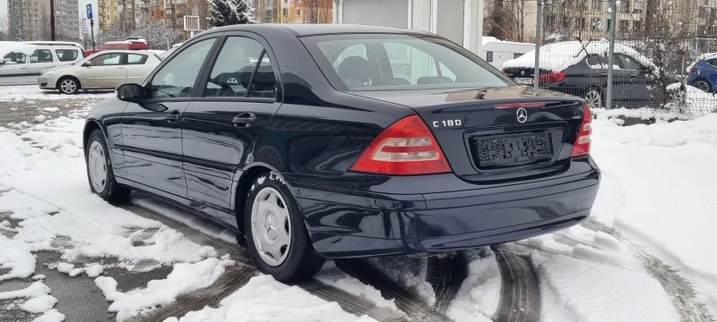 Mercedes-Benz C 180 2.0i CNG 129k.c UNIKAT ITALIA , снимка 4 - Автомобили и джипове - 48649715