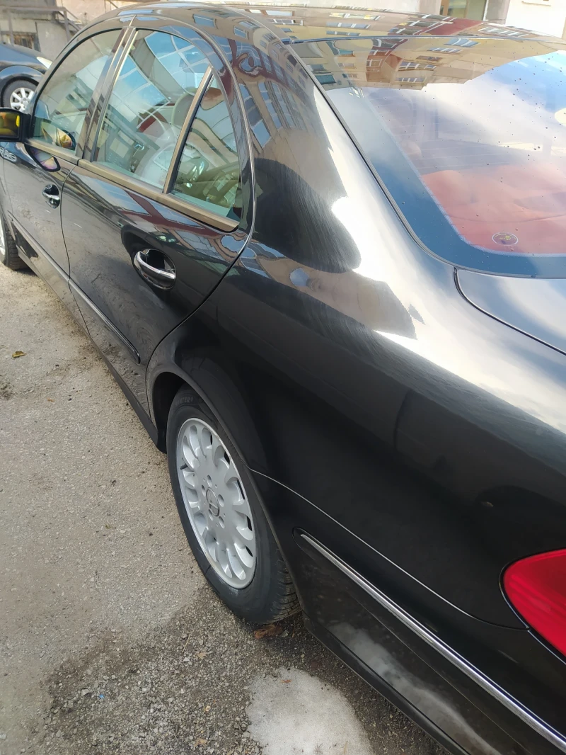 Mercedes-Benz E 280, снимка 4 - Автомобили и джипове - 48883063