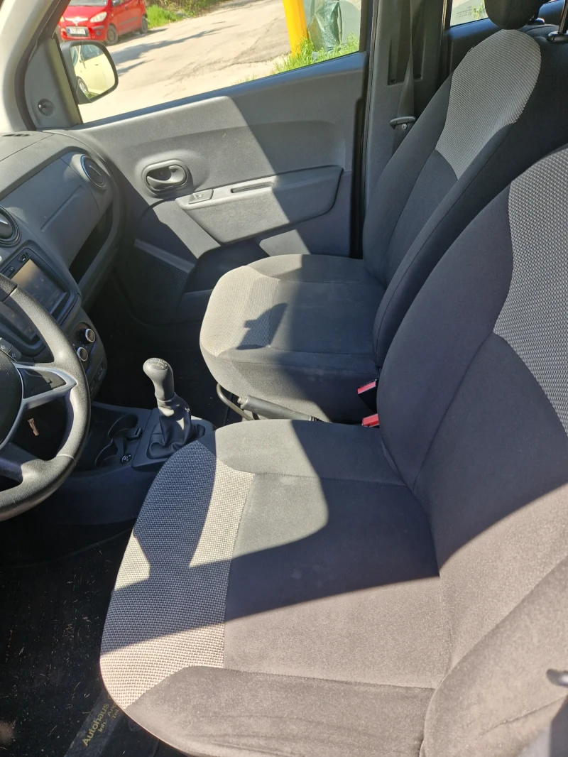 Dacia Lodgy 1.6 Газ - Бензин  - 7 места, снимка 9 - Автомобили и джипове - 49991954