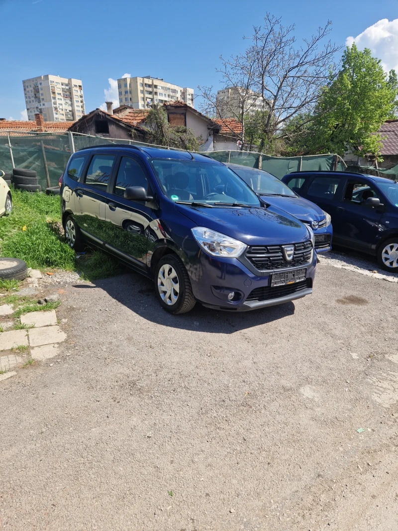 Dacia Lodgy 1.6 Газ - Бензин  - 7 места, снимка 3 - Автомобили и джипове - 49991954