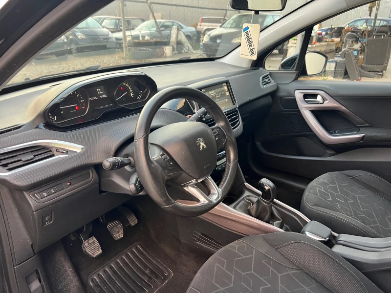 Peugeot 2008 1.2i-82к.с. PureTech EURO6B/ FACELIFT/ Парктроник , снимка 10 - Автомобили и джипове - 51197473