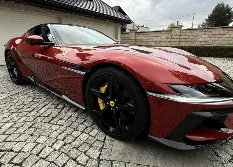 Ferrari 812 Superfast 12 Cilindri/ CARBON/ CERAMIC/ LIFT/ 360/, снимка 2 - Автомобили и джипове - 51909605