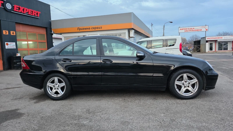 Mercedes-Benz C 220 220-120кс, снимка 4 - Автомобили и джипове - 53364118